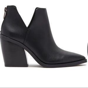 VINCE CAMUTO Black Leather Western Bootie